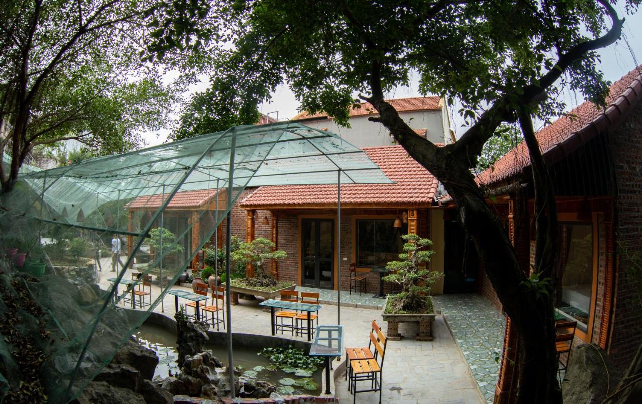 Trang An Viewpoint *