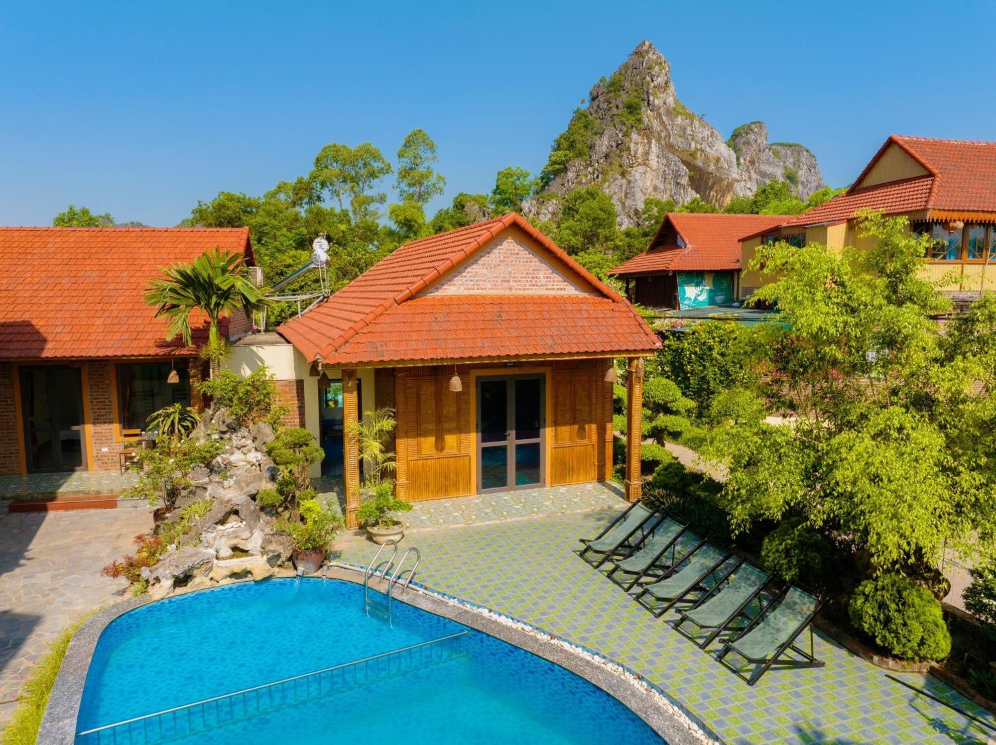 Trang An Viewpoint *